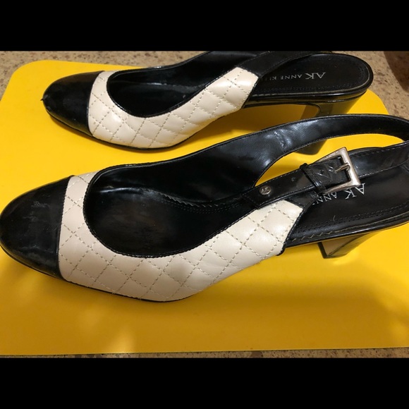 Anne Klein black and white shoes - Picture 4 of 6